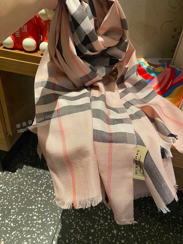 Burberry喀什米爾高原山羊絨圍巾披肩 巴寶莉2021新款圍巾  mmj1191